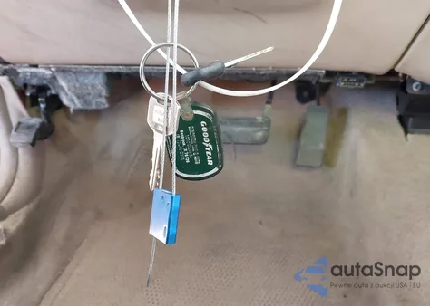 1997 Buick Century Custom из США, поврежденный, VIN 2G4WS52M1V1451298